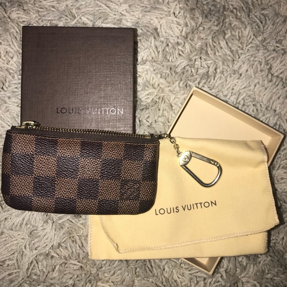 Louis Vuitton Accessories - Louis Vuitton coin pouch
